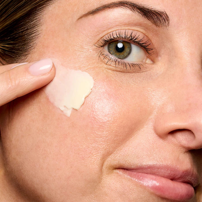 Bobbi Brown Vitamin Enriched Face Base Moisturizer & Primer With Vitamin C + Hyaluronic Acid